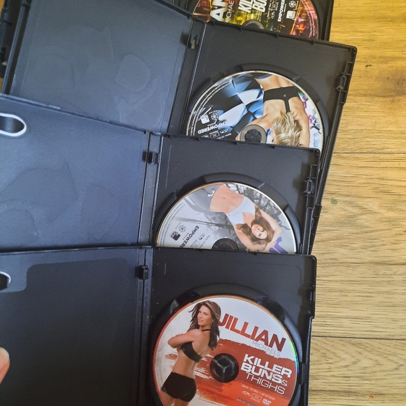 💙 Jillian Michael's work out DVD set - Picture 3 of 3